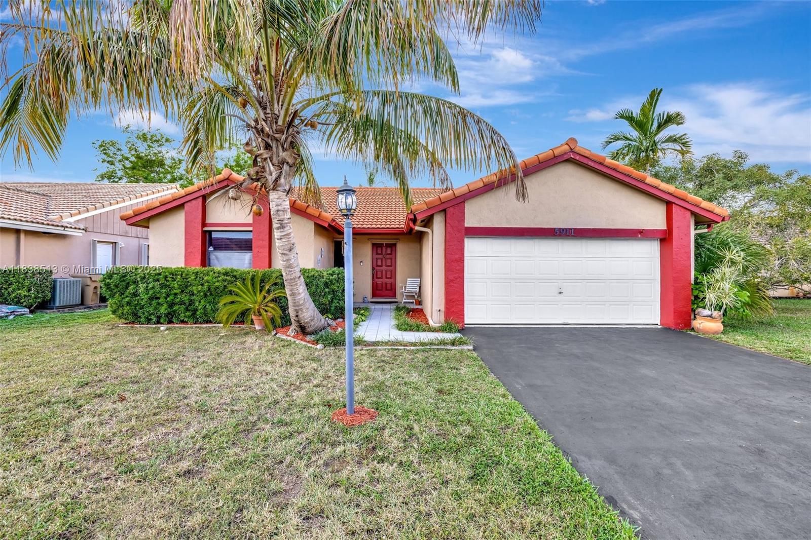 5911 Epsom Ln, Davie, Florida 33331