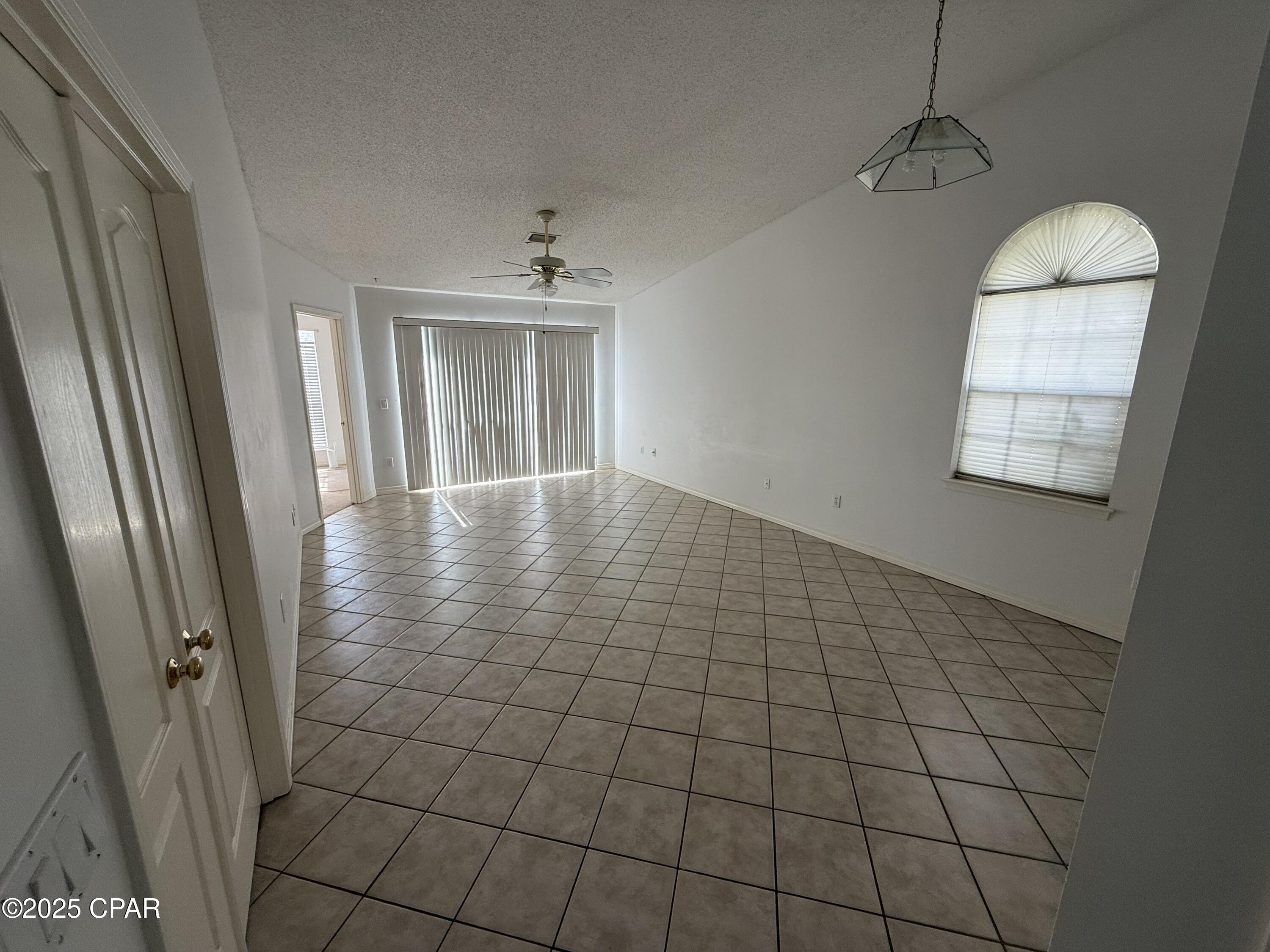 Image 6 For 212 Argonaut Street
