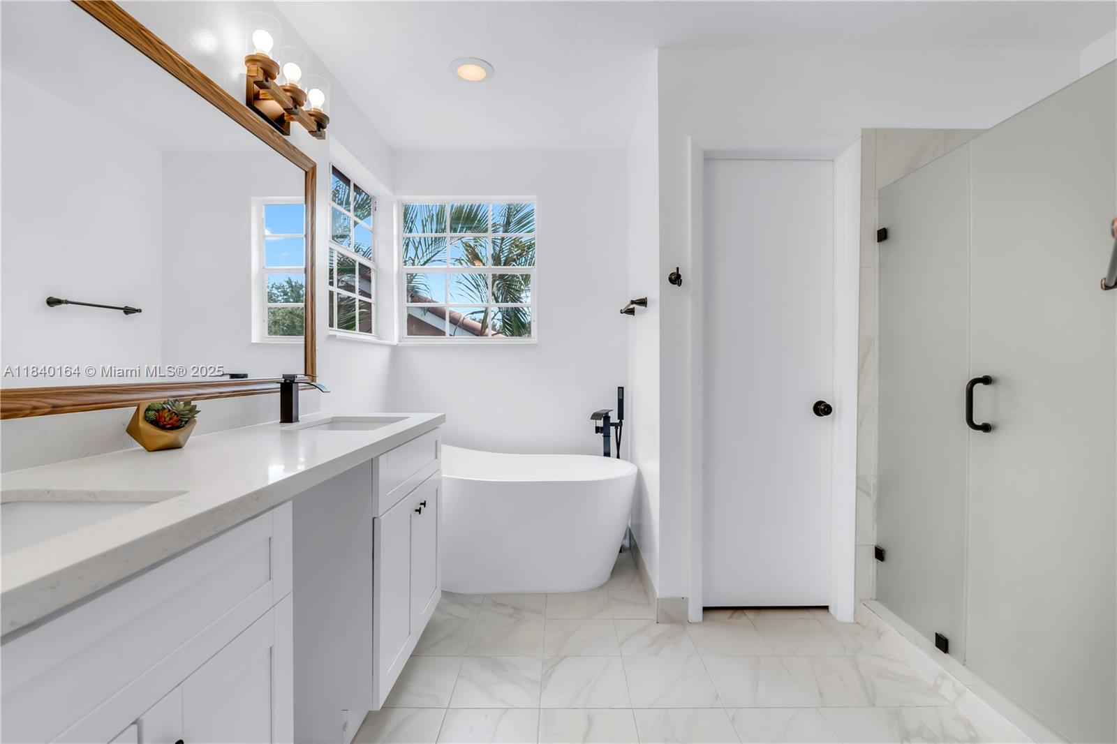 1204 Bayview Cir, Weston, Florida image 21
