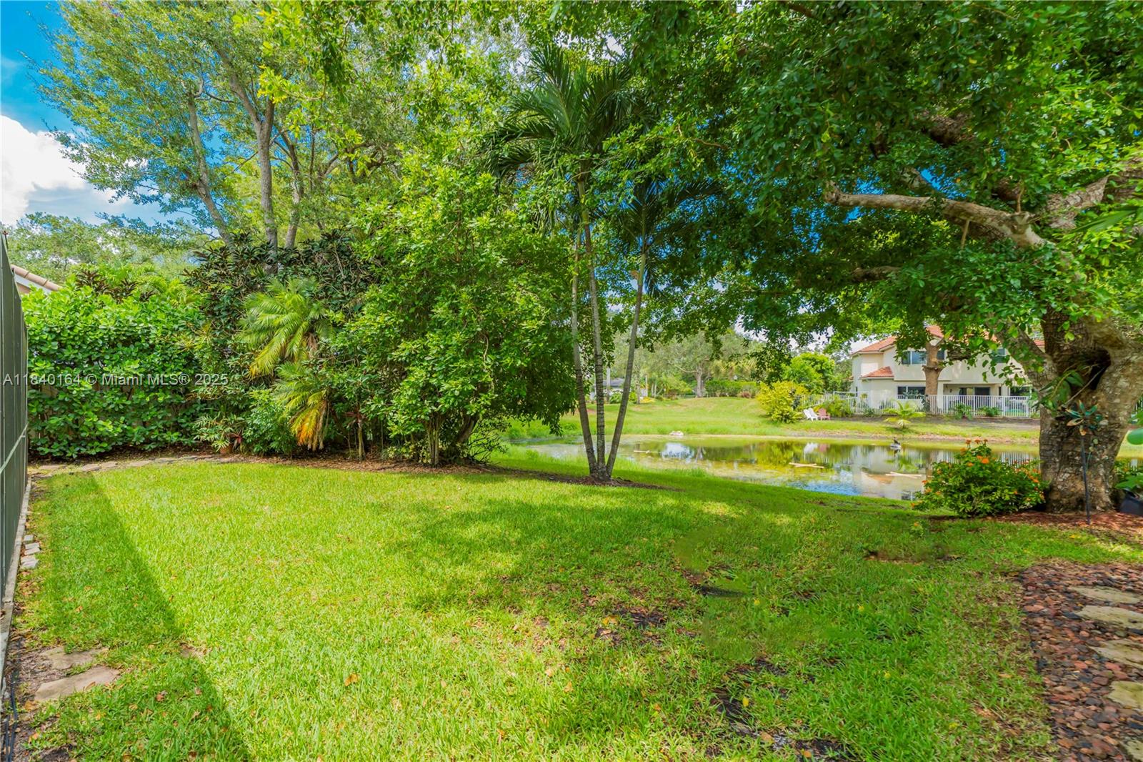 1204 Bayview Cir, Weston, Florida image 34