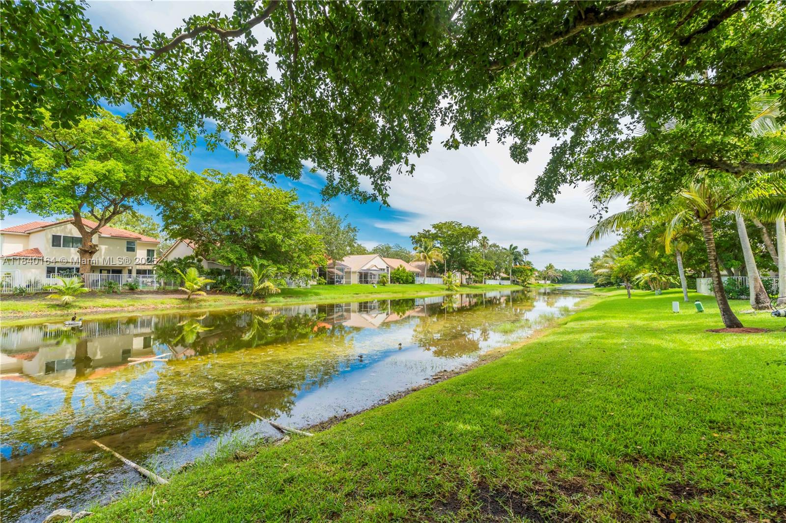 1204 Bayview Cir, Weston, Florida image 36