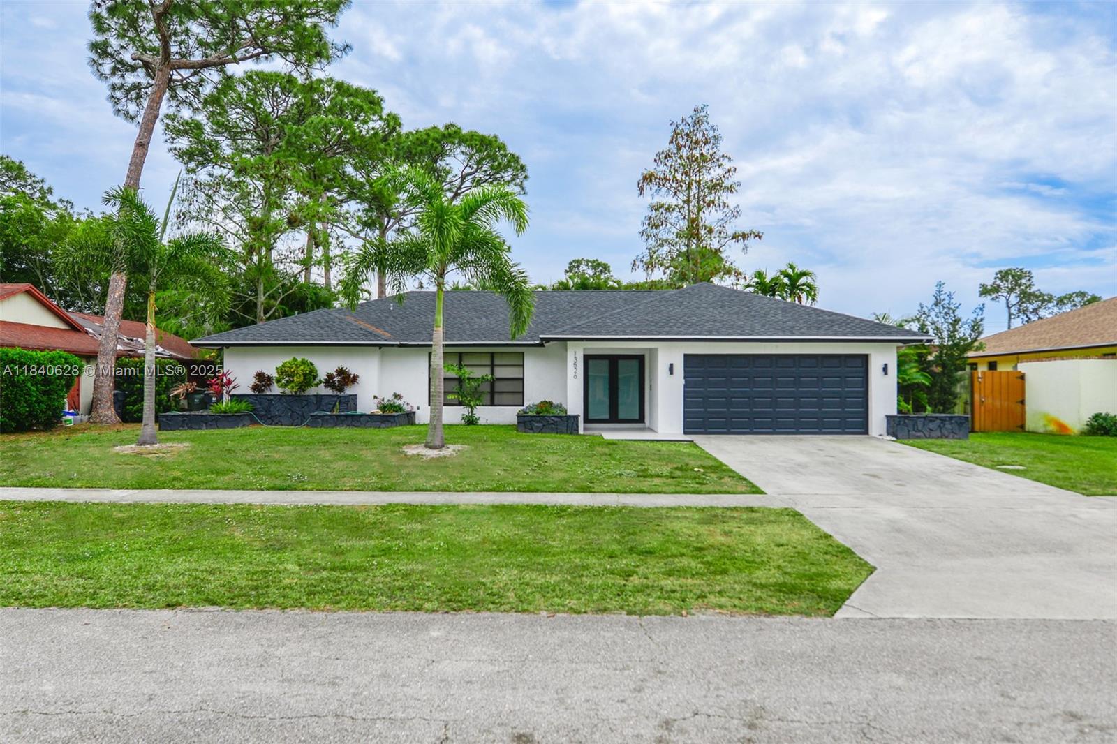 13526 Jonquil Pl, Wellington, Florida image 3