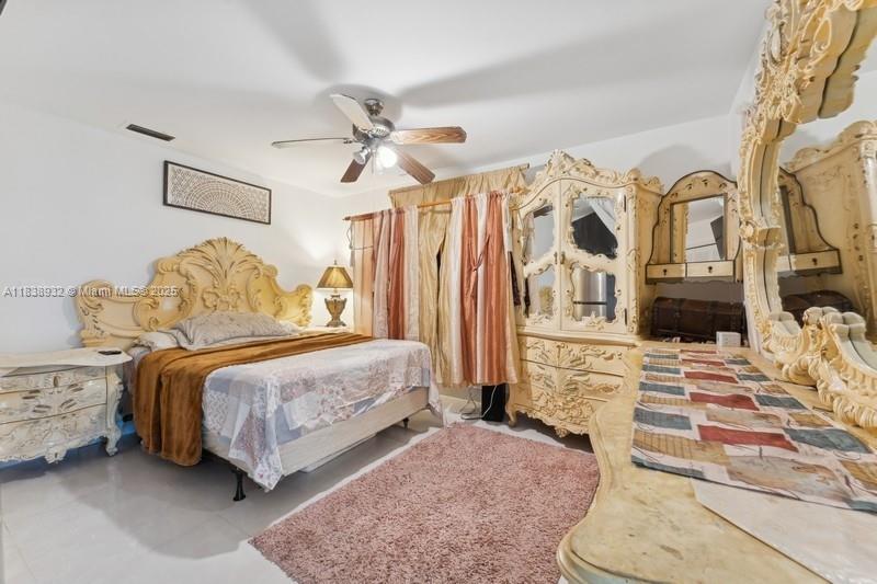 11610 NE 6th Ave, Biscayne Park, Florida image 17