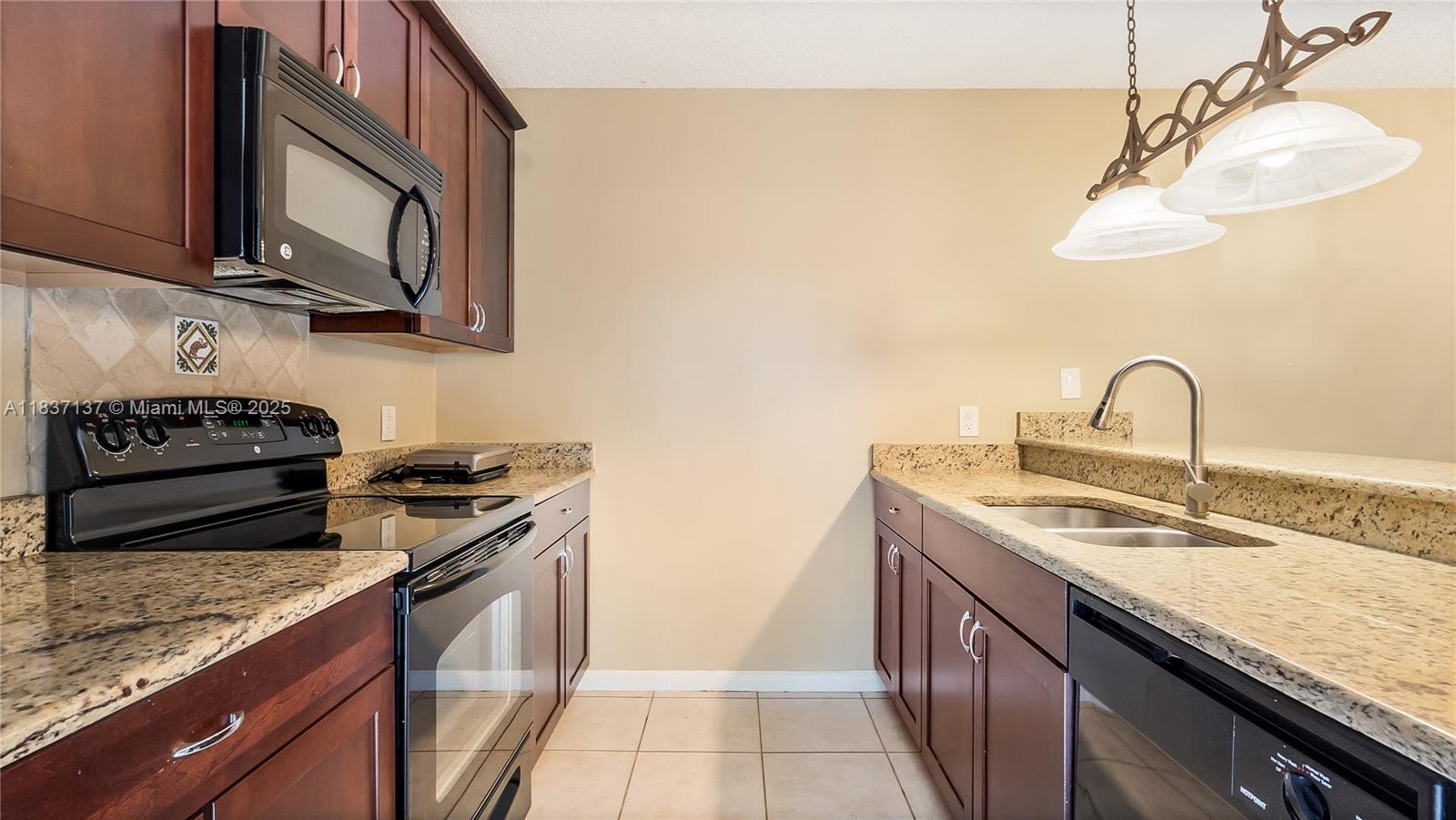 135 Heritage Way, West Palm Beach, Florida image 2