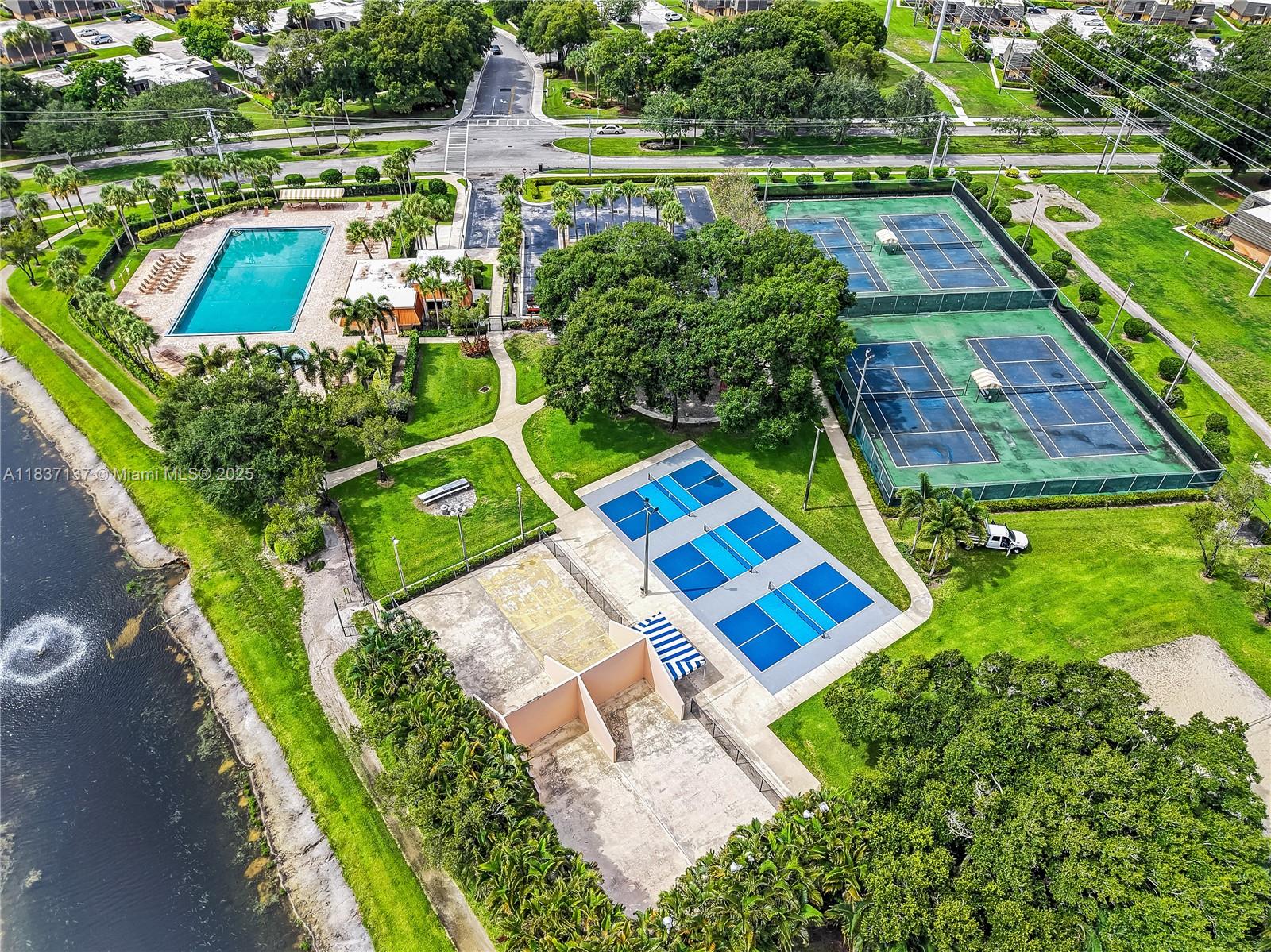 135 Heritage Way, West Palm Beach, Florida image 29