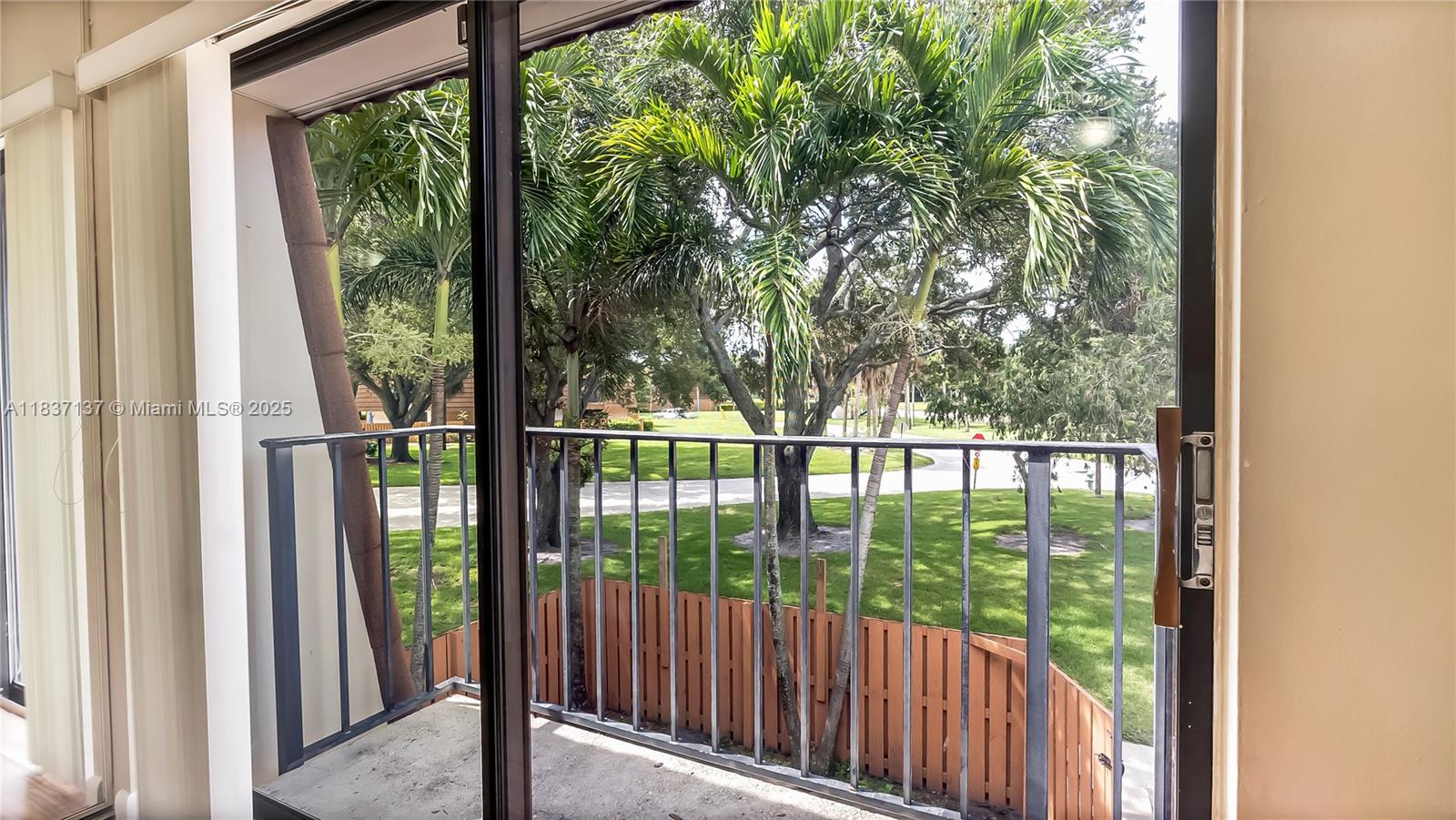 135 Heritage Way, West Palm Beach, Florida image 31