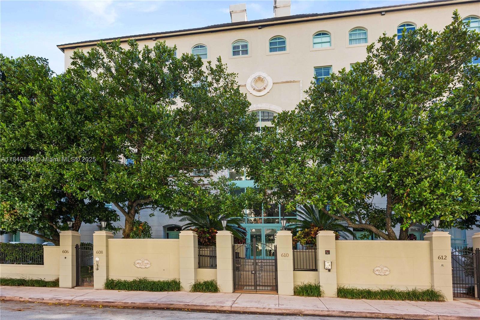 610 Valencia Ave #503, Coral Gables, Florida image 6