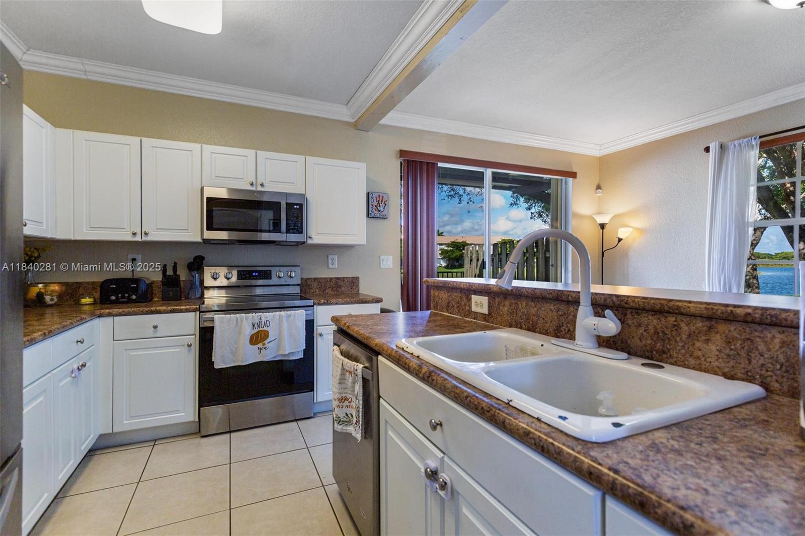 9333 SW 227th St #8-6, Cutler Bay, Florida image 5