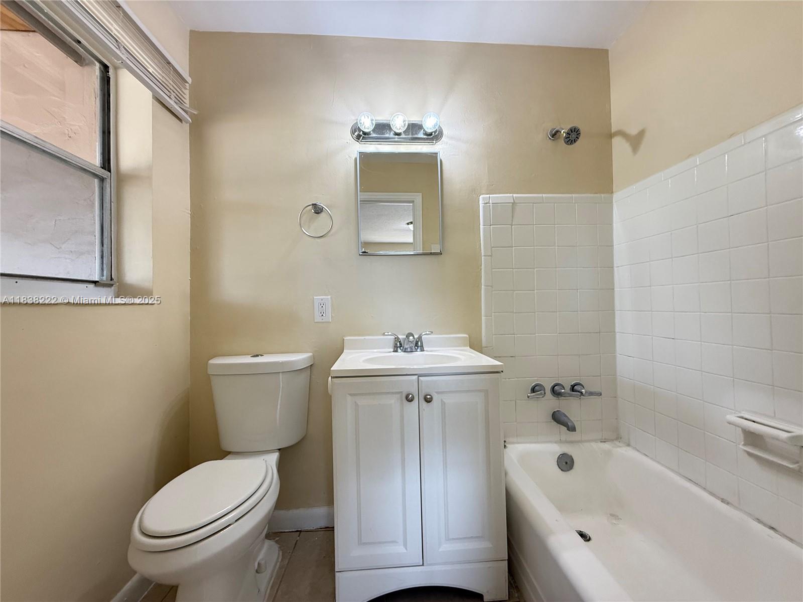 5491 SW 6th St, Margate, Florida image 13