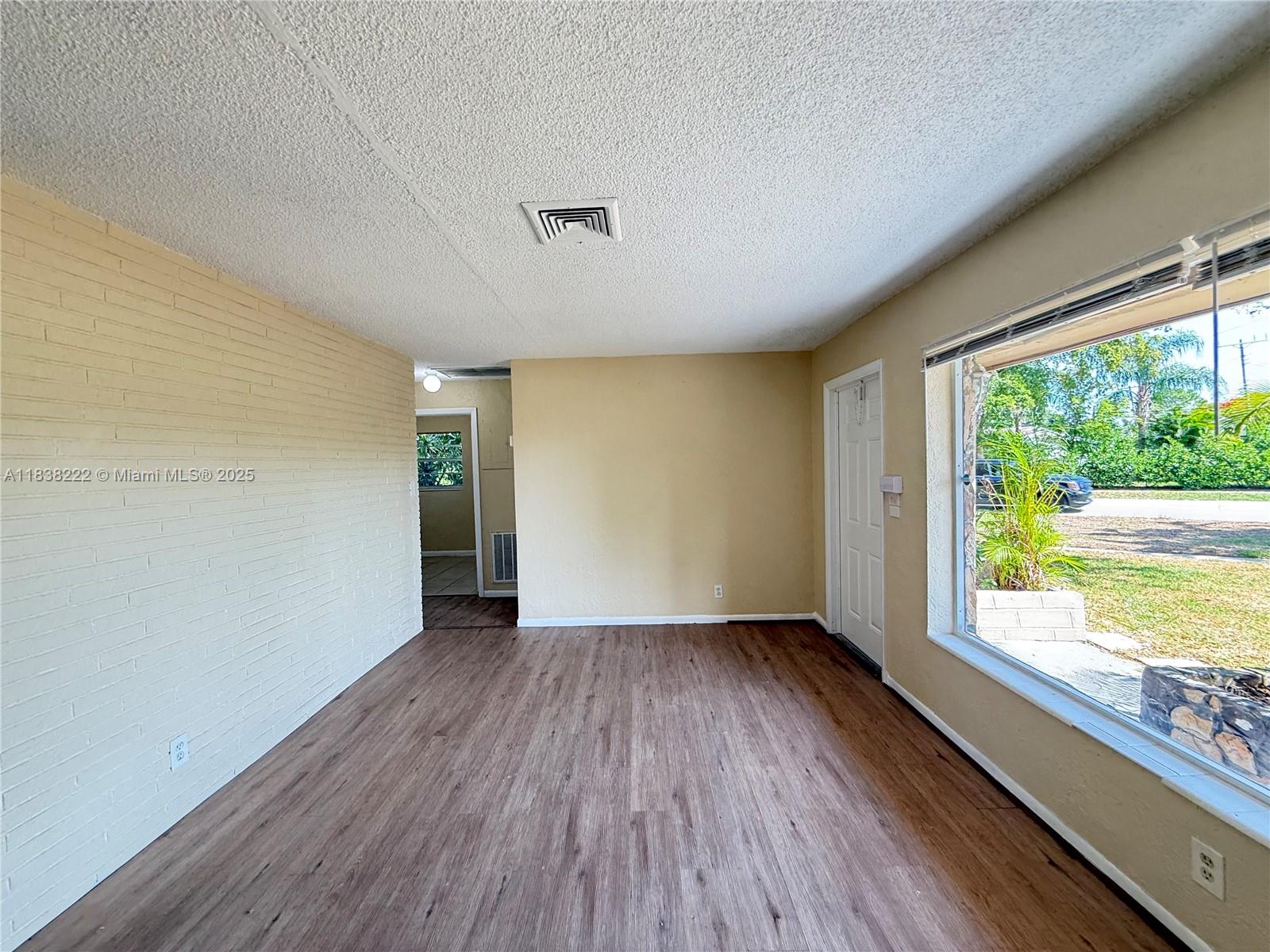 5491 SW 6th St, Margate, Florida image 7