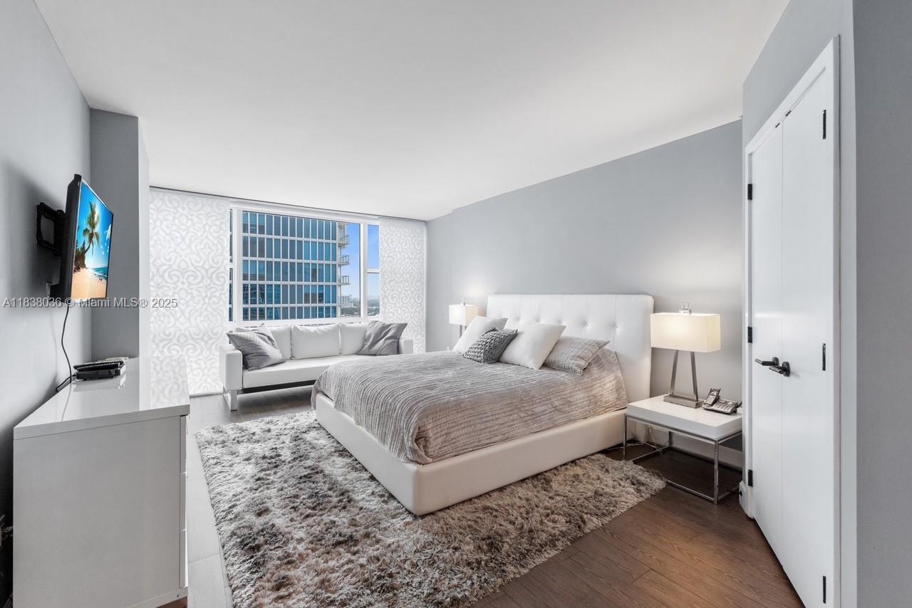 6801 Collins Ave #LPH10, Miami Beach FL 33141