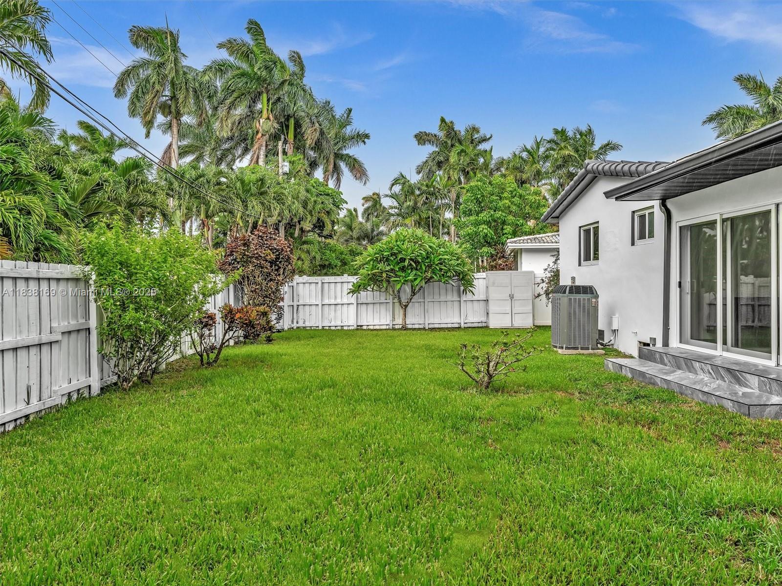 915 N 14th Ave, Hollywood, Florida image 35