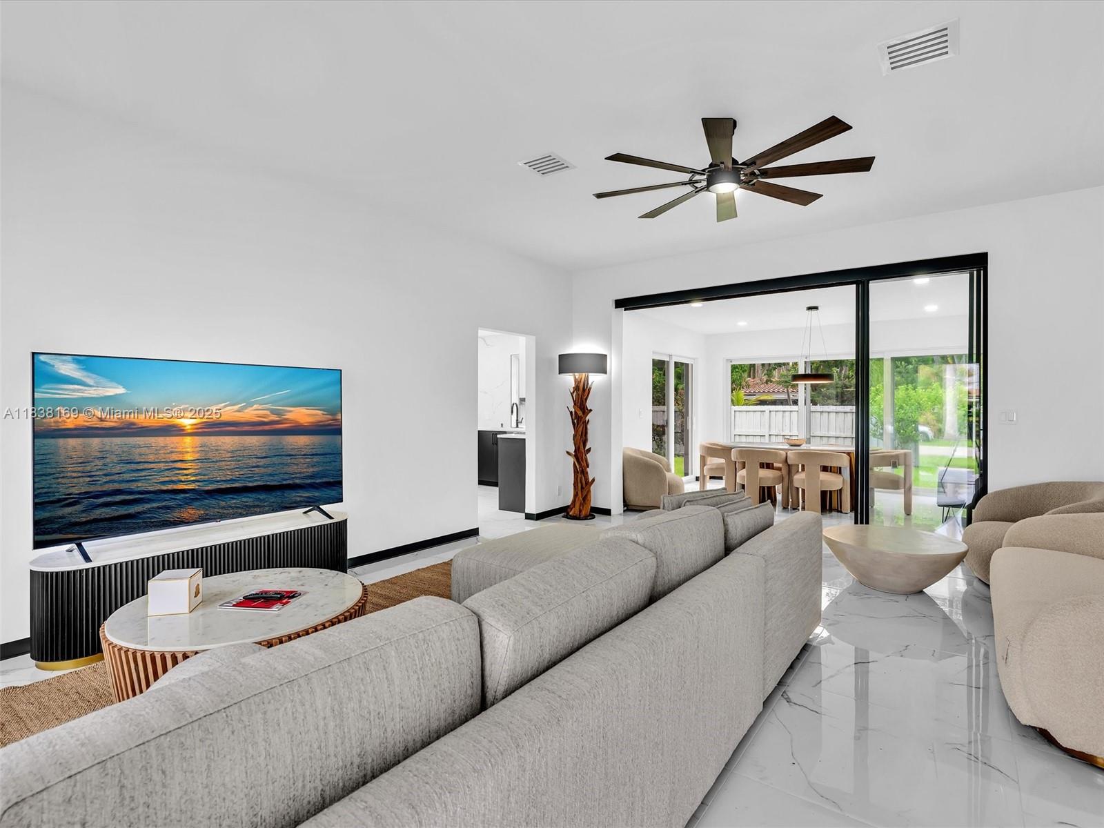 915 N 14th Ave, Hollywood, Florida image 6