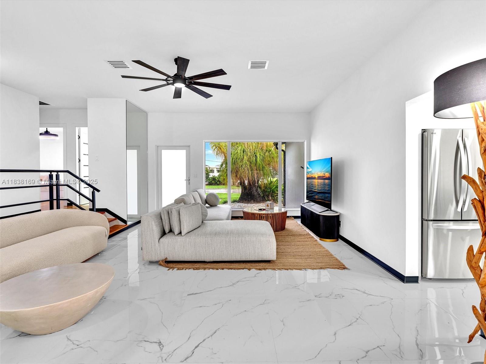 915 N 14th Ave, Hollywood, Florida image 9