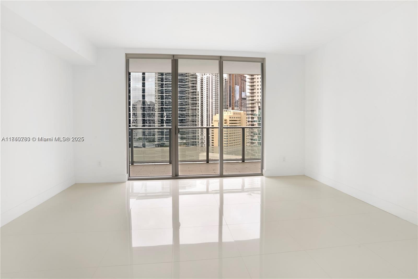 1300 Brickell Bay Dr #2100, Miami FL 33131
