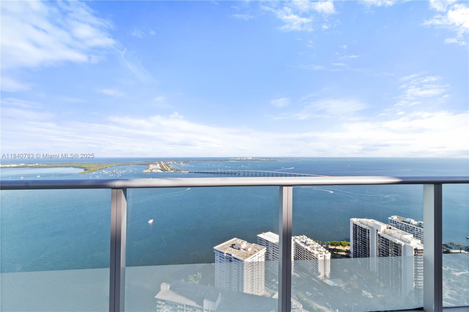 1300 Brickell Bay Dr #2100, Miami FL 33131