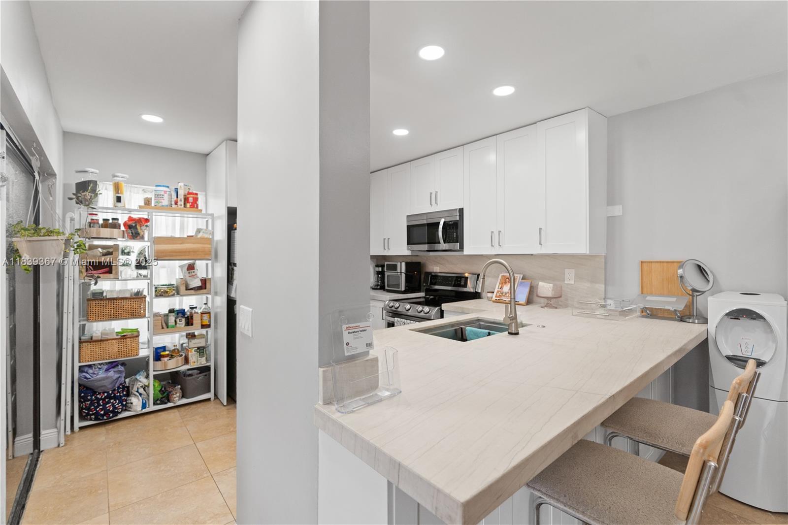 16041 Fairway Ter #121, Weston, Florida image 22