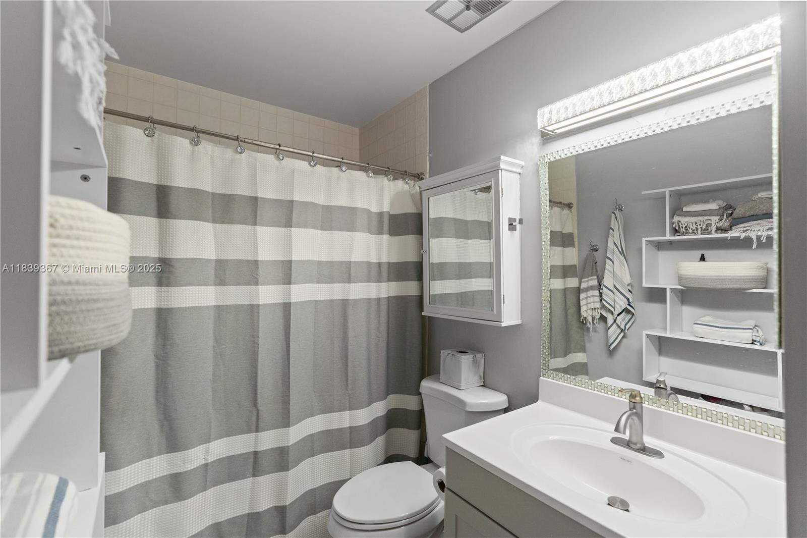16041 Fairway Ter #121, Weston, Florida image 34