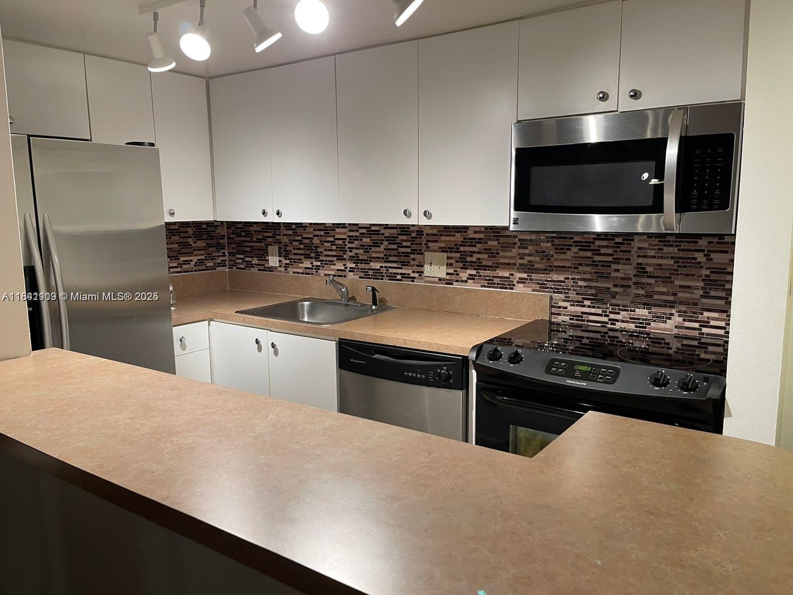 770 Claughton Island Dr #2107, Miami FL 33131