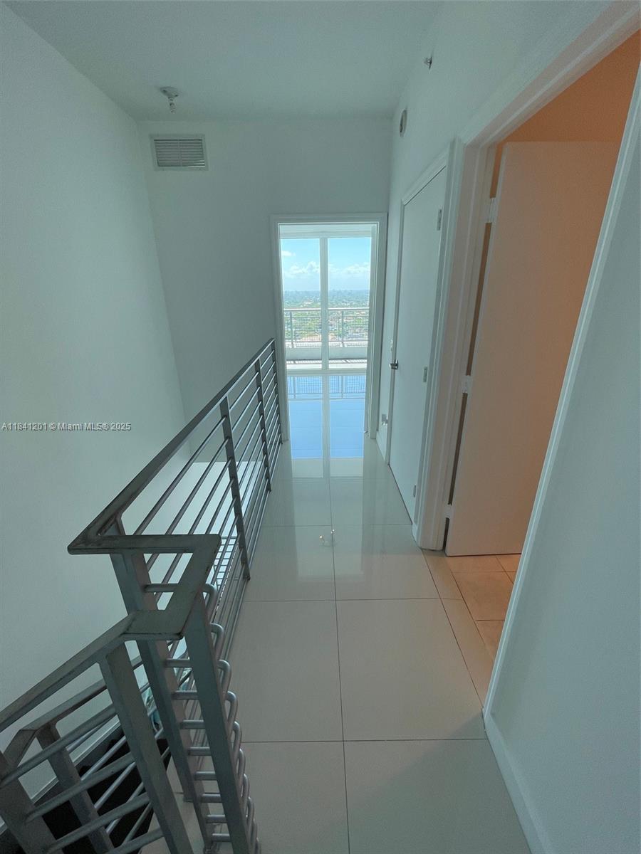 60 SW 13th St #2217, Miami FL 33130
