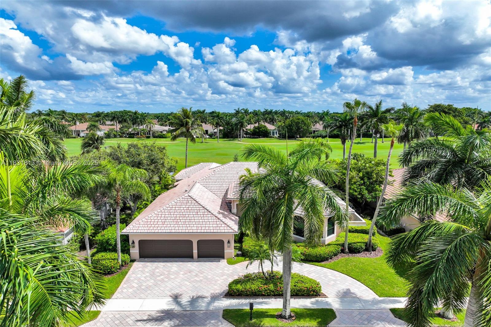 2583 Mayfair Ln, Weston, Florida image 1