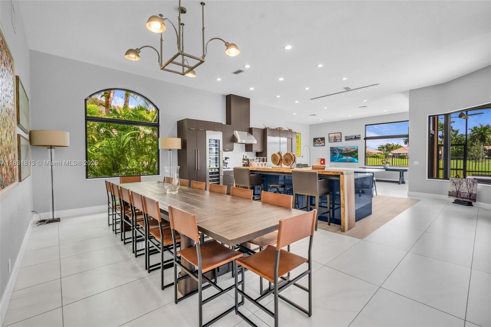2583 Mayfair Ln, Weston, Florida image 11