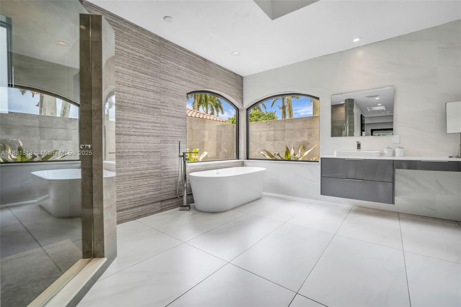 2583 Mayfair Ln, Weston, Florida image 27