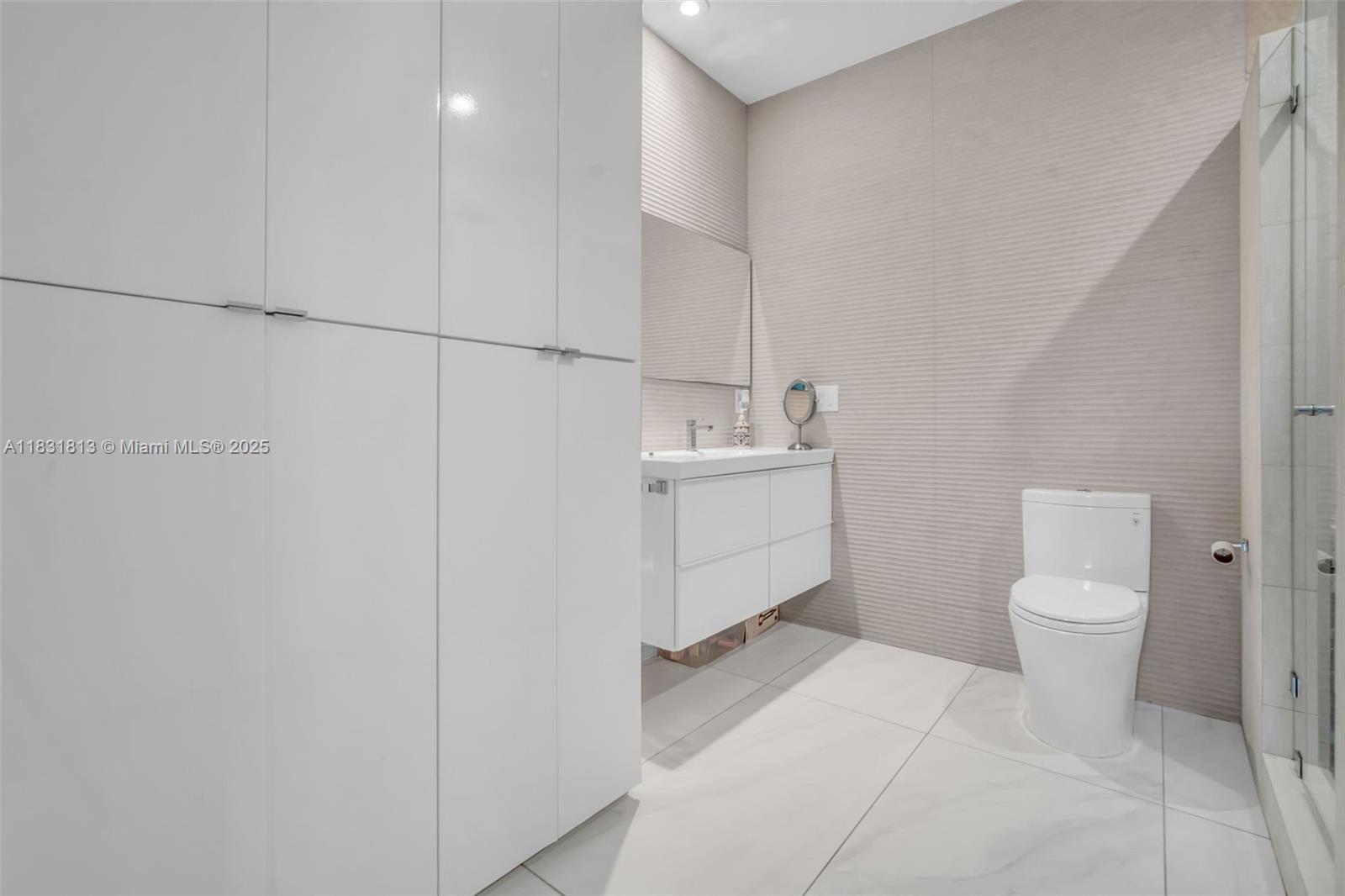 2583 Mayfair Ln, Weston, Florida image 35