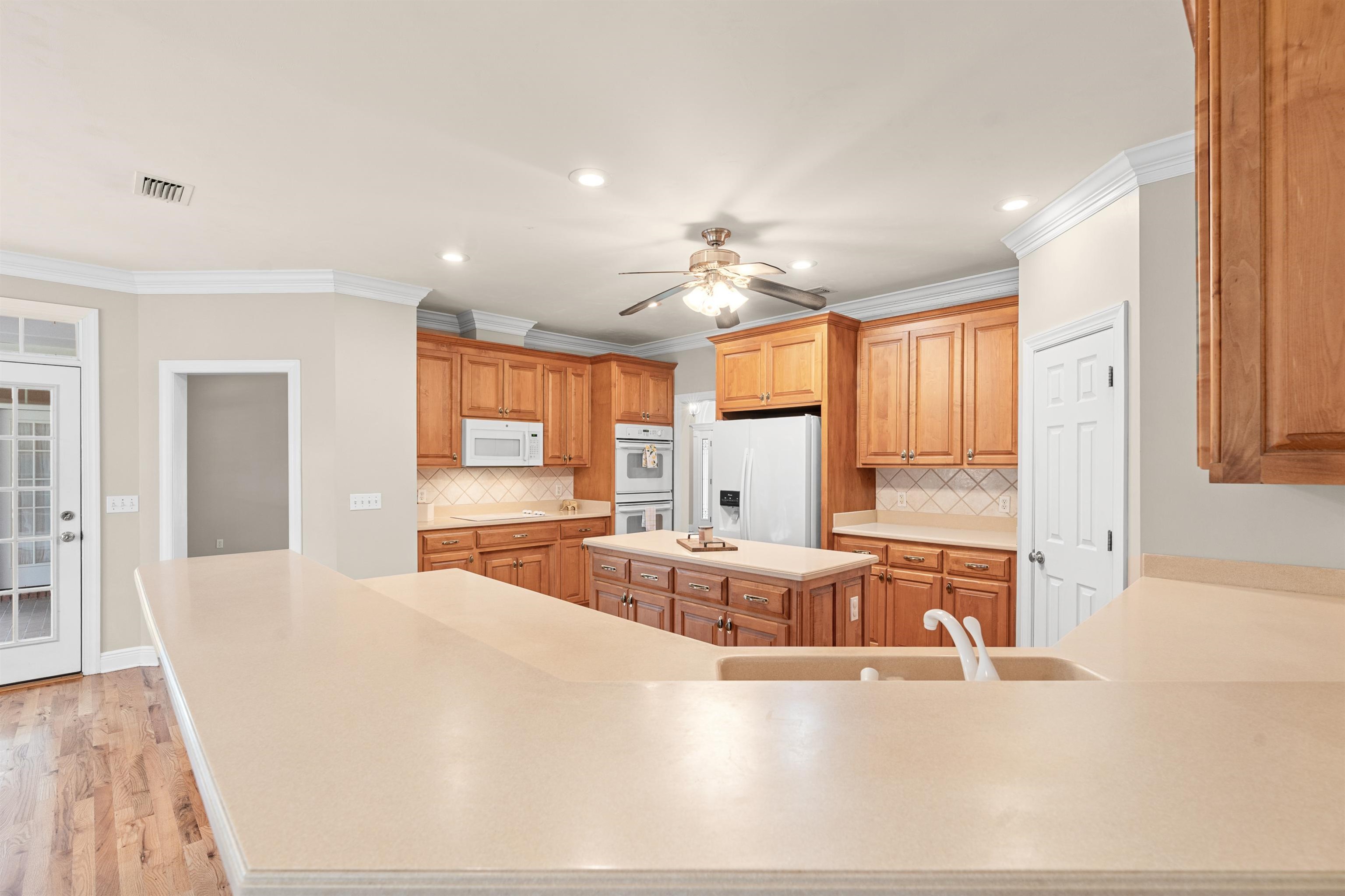 2863 Royal Isle Drive, Tallahassee, Texas image 37