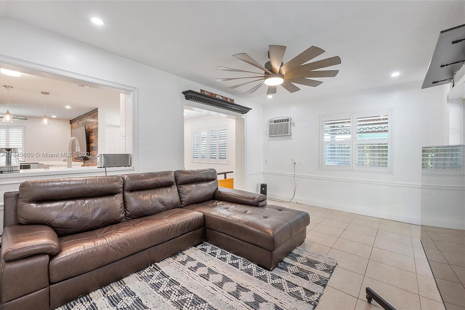 4980 SW 8th Ct, Margate, Florida image 11
