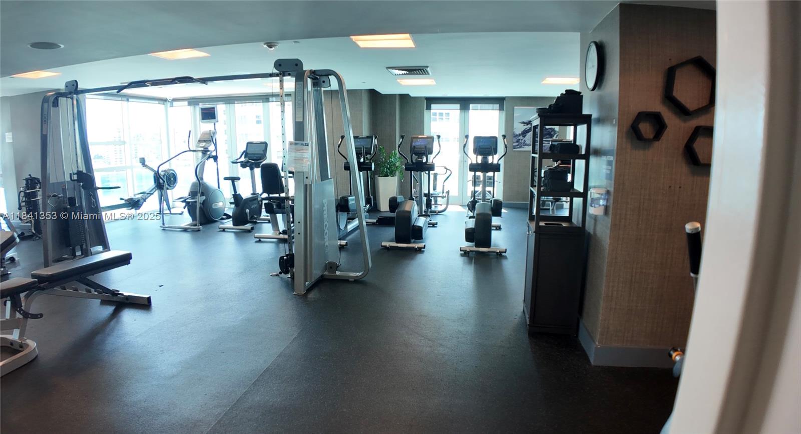 950 Brickell Bay Dr 3106