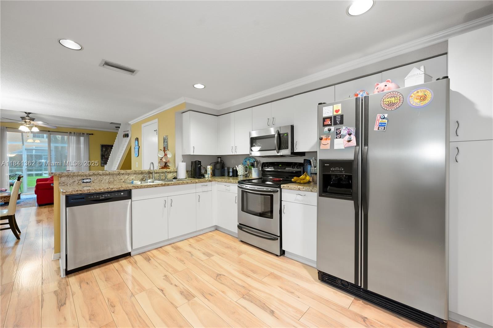 1424 Barcelona Way #5-23, Weston, Florida image 11