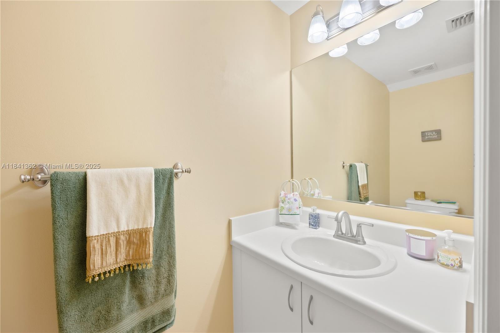 1424 Barcelona Way #5-23, Weston, Florida image 12