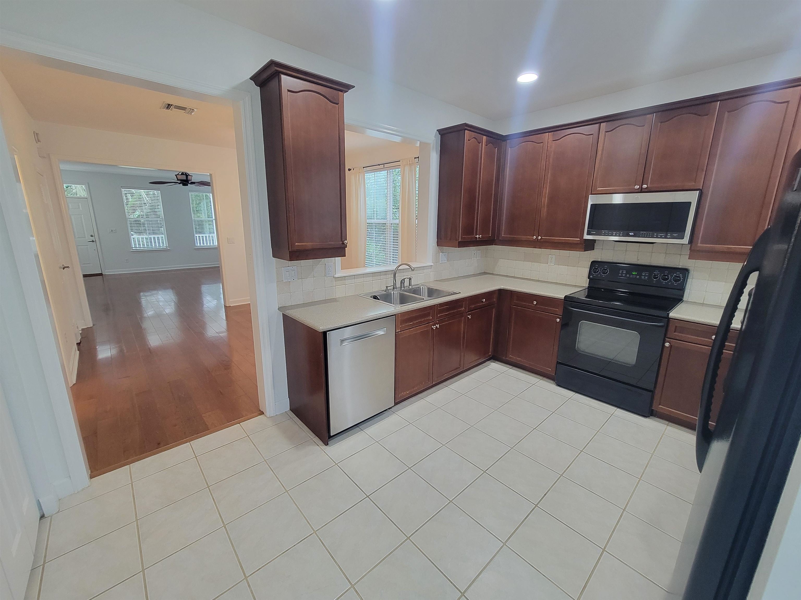 4338 Grove Park Drive, Tallahassee, Texas image 14