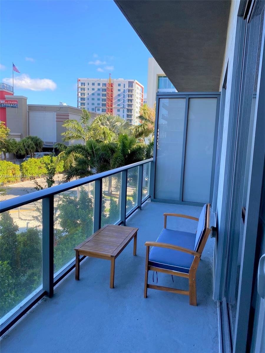 121 NE 34th St #L205, Miami FL 33137