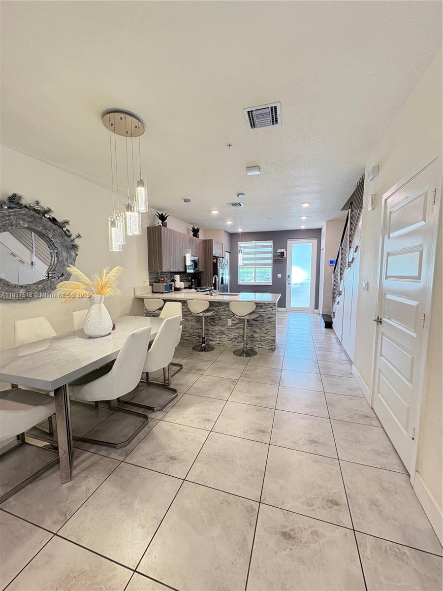 6421 NW 102nd Path #104, Doral, Florida image 4