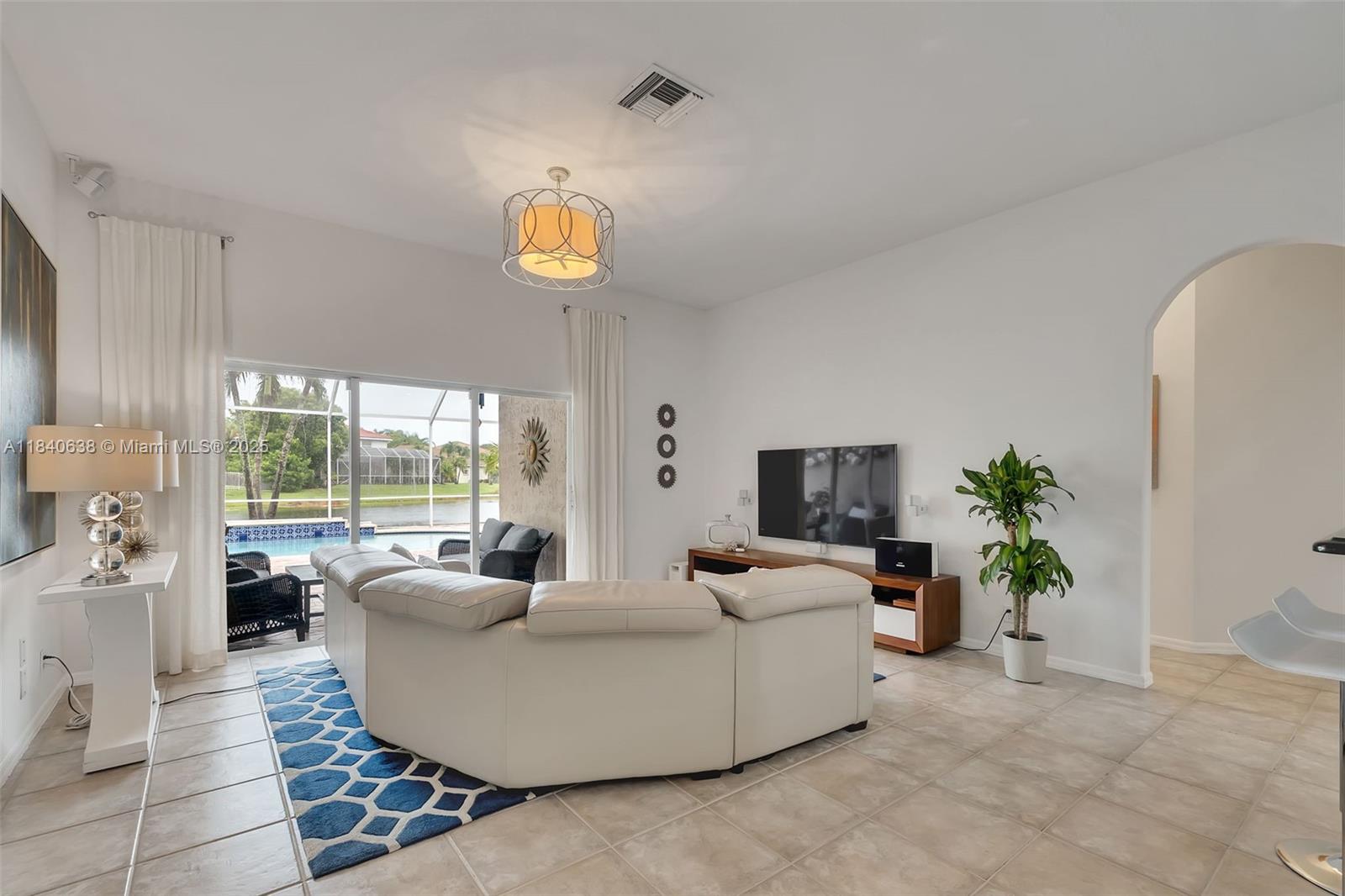 4288 Diamond Ter, Weston, Florida image 17