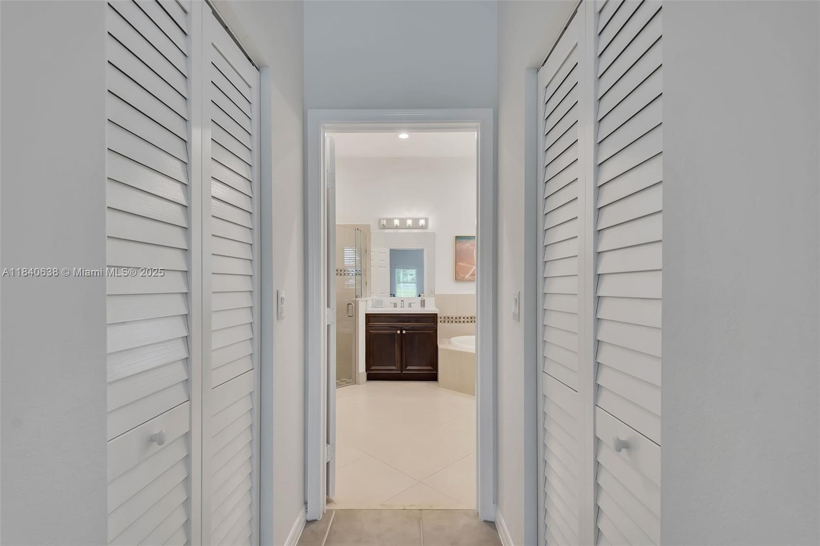 4288 Diamond Ter, Weston, Florida image 32