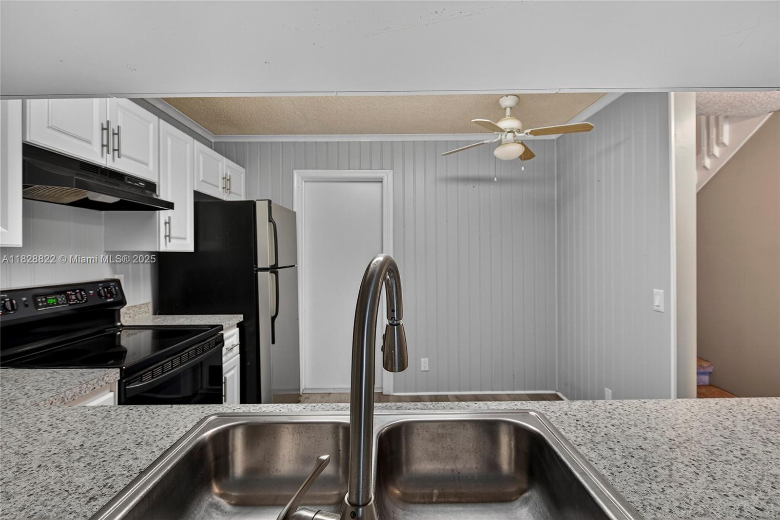 9086 Vineyard Lake Dr, Plantation, Florida image 7