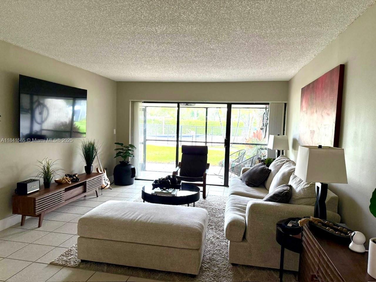 210 Lakeview Dr #102, Weston, Florida image 10