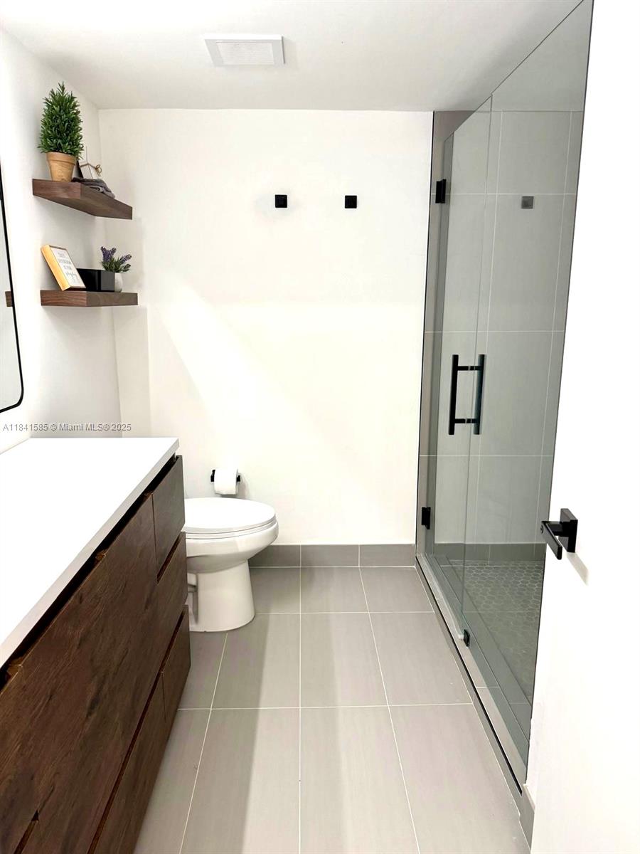 210 Lakeview Dr #102, Weston, Florida image 15