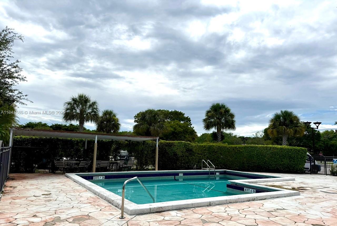 210 Lakeview Dr #102, Weston, Florida image 20