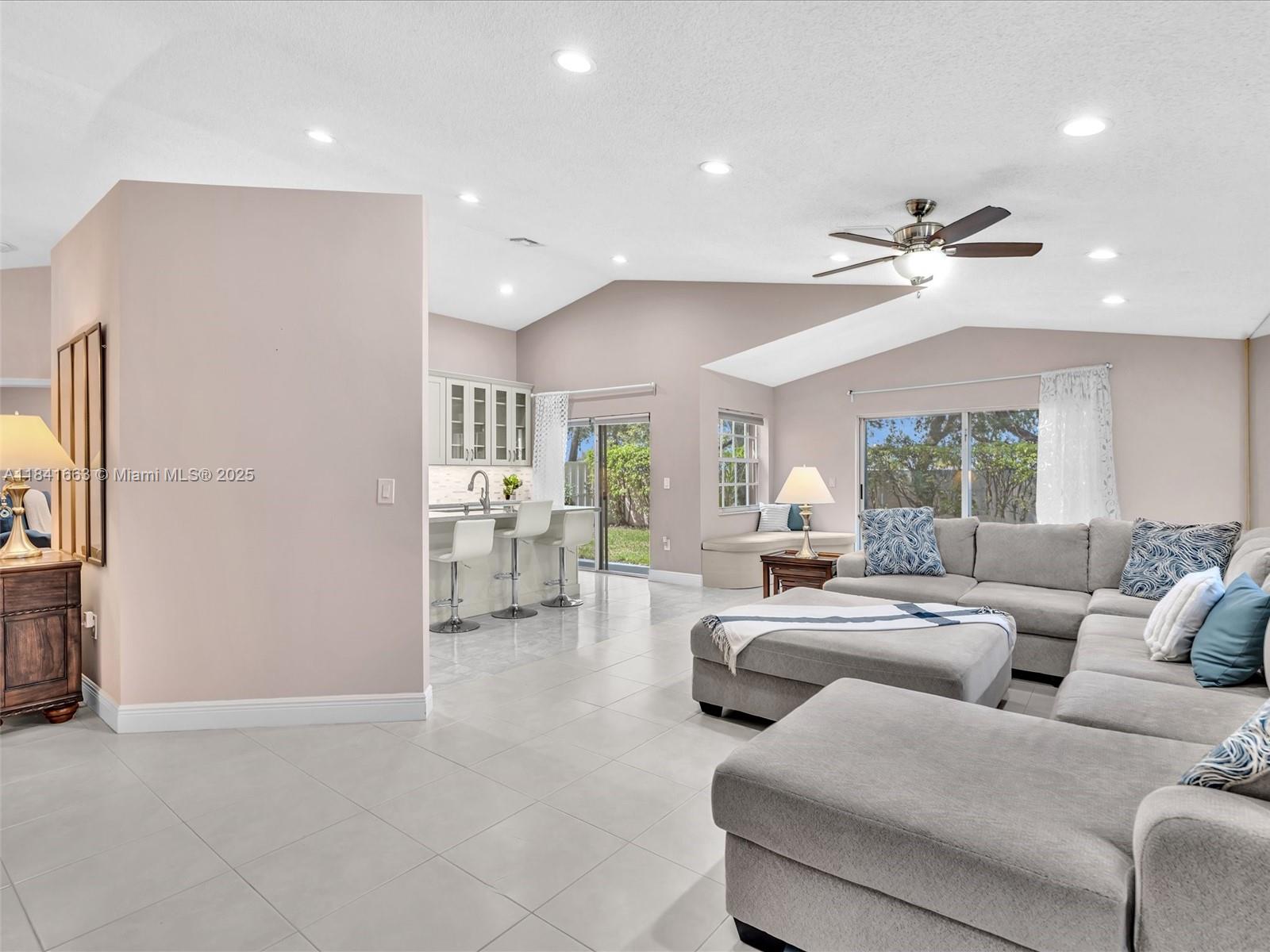 102 Gables Blvd, Weston, Florida image 10