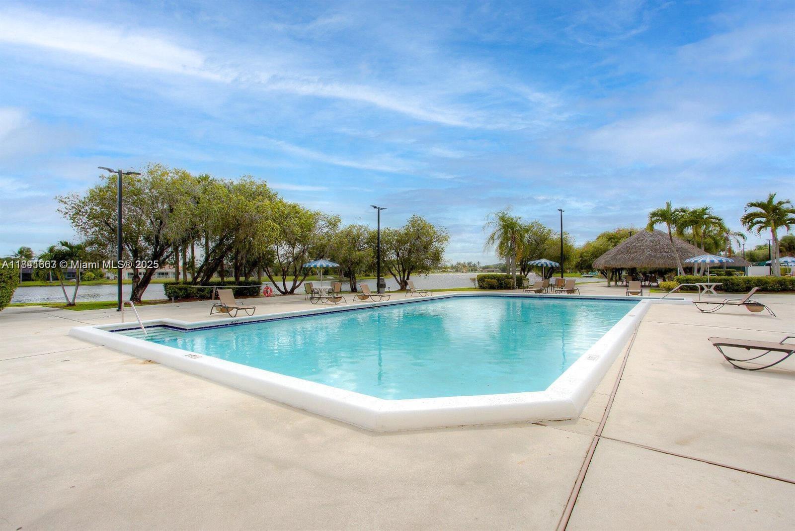 102 Gables Blvd, Weston, Florida image 36