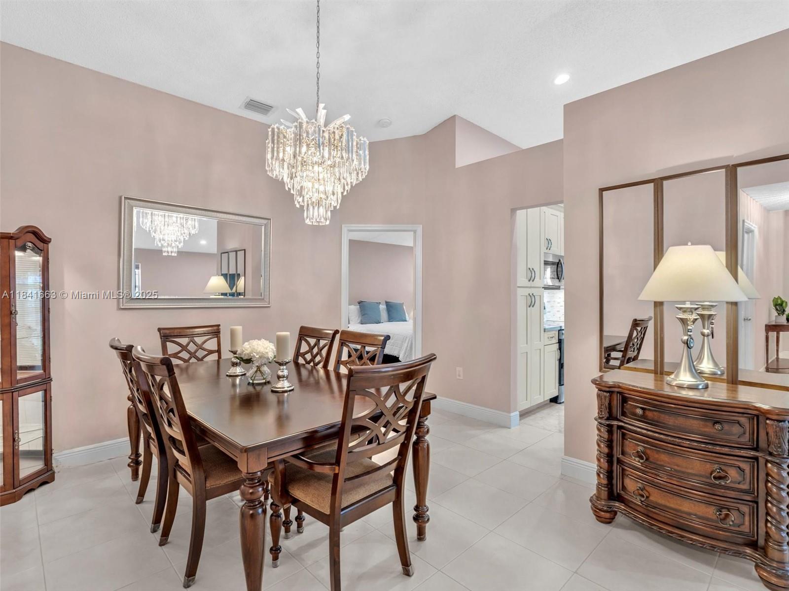 102 Gables Blvd, Weston, Florida image 6