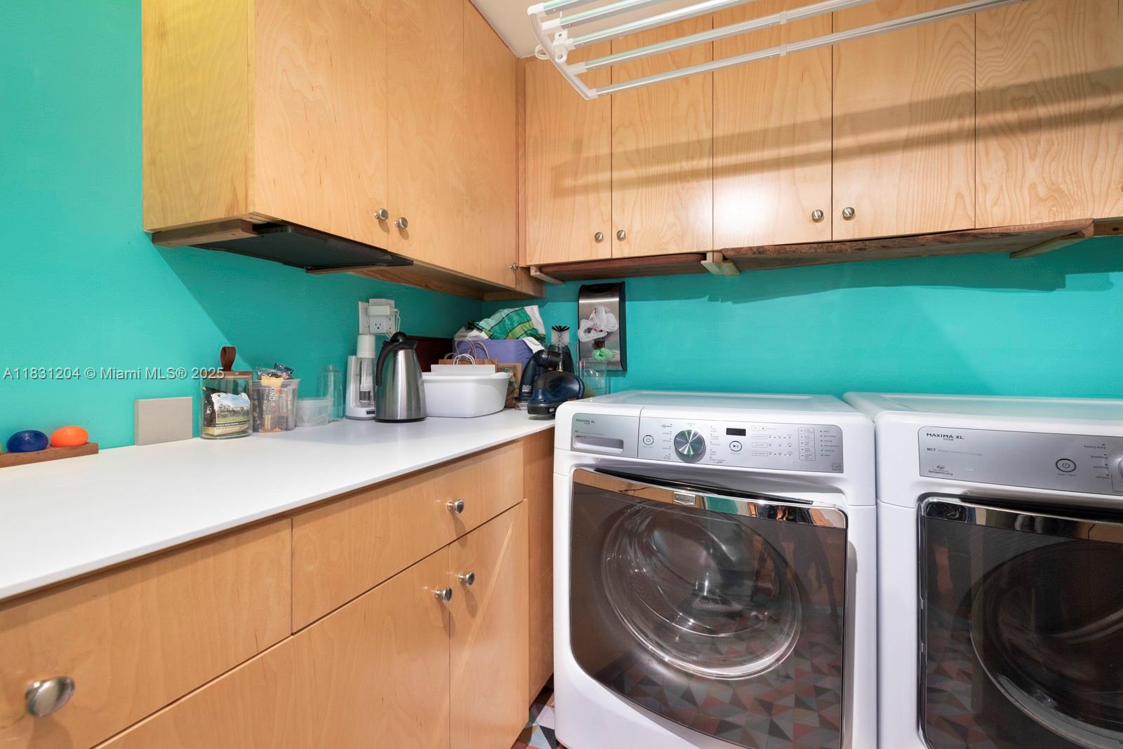 855 NE 111th St, Biscayne Park, Florida image 22