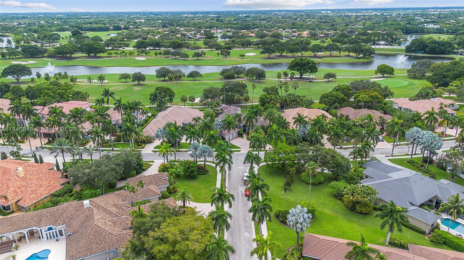 2684 Riviera Ct, Weston, Florida image 38