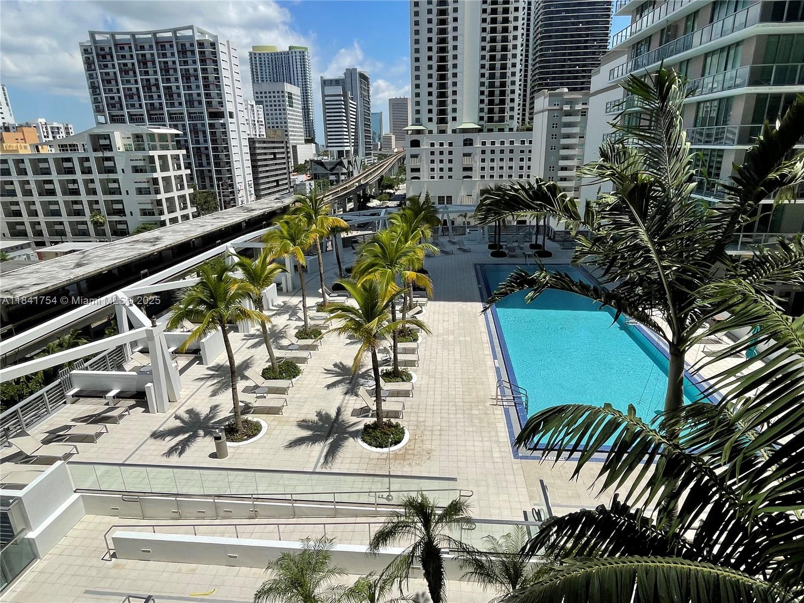 79 SW 12th St #1211-S, Miami FL 33130