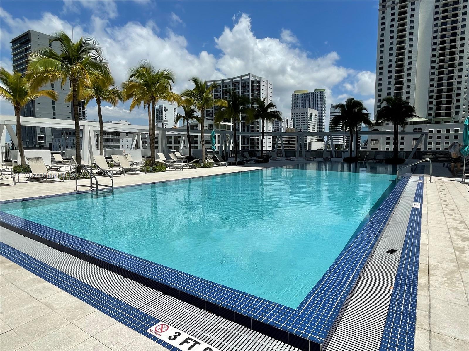 79 SW 12th St #1211-S, Miami FL 33130