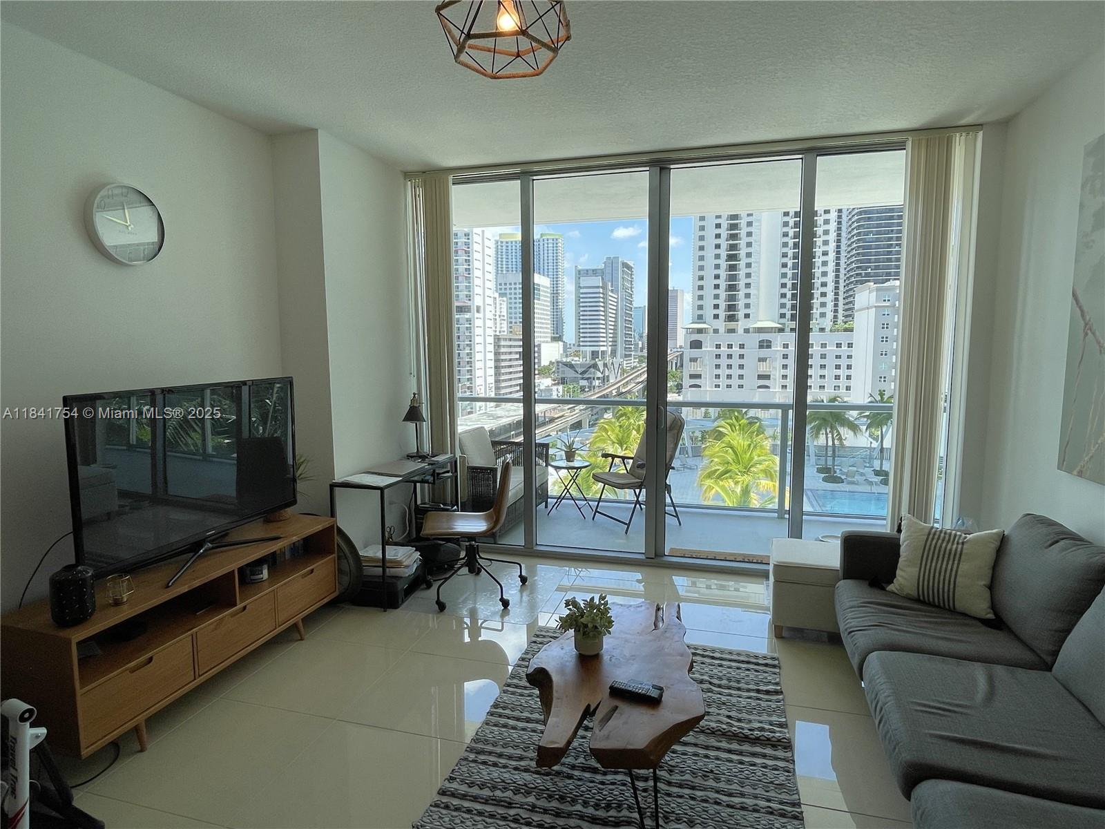 79 SW 12th St #1211-S, Miami FL 33130